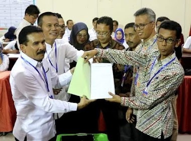 Fakhrizal dan Genius Umar Resmi Mendaftar ke KPU Sumbar, Bacalon Gubernur dan Wakil Gubernur Jalur Independen 
